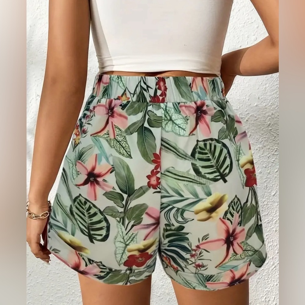 Floral Print Fake Drawstring Shorts- 8/10 - Picture 2 of 8